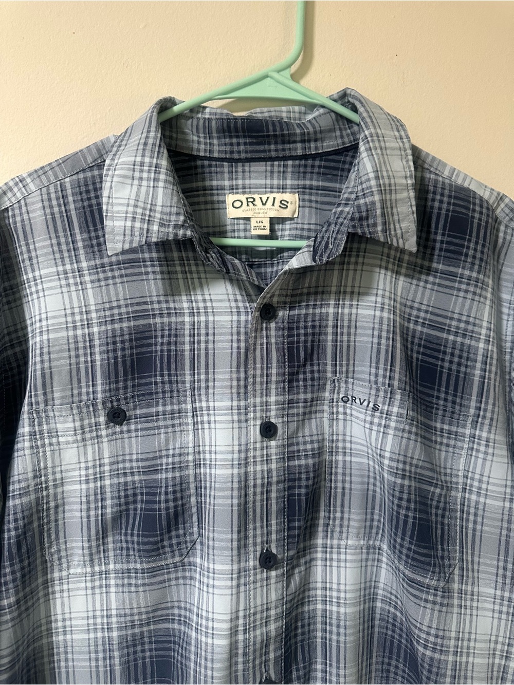 Orvis Men's Blue and Gray Plaid Button-Down Shirt
